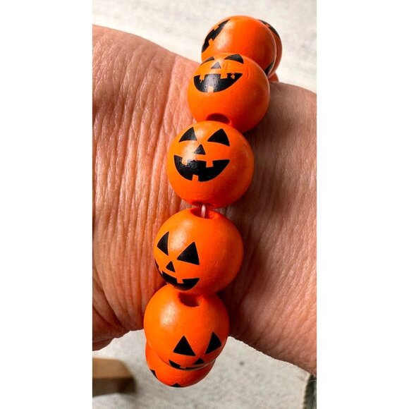 Jack O Lantern Halloween Stretch Bracelet New Wooden Beads Orange Festiv… - Picture 4 of 12